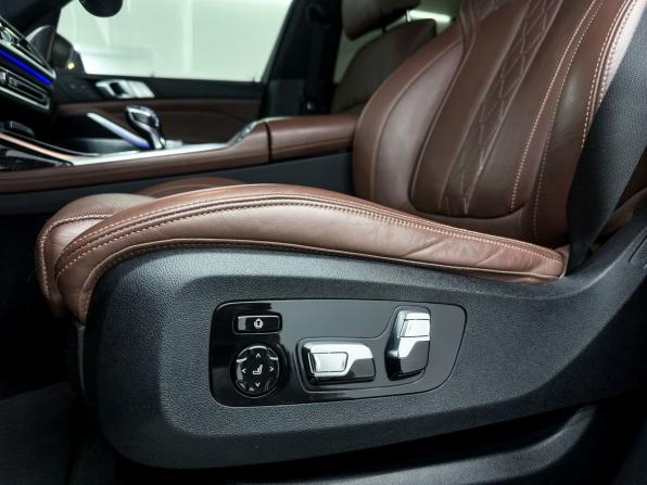 BMW X7 I (G07) с пробегом 2021 года, цена 8 300 000 рублей, 114685 км, внедорожник, Автокод Объявления