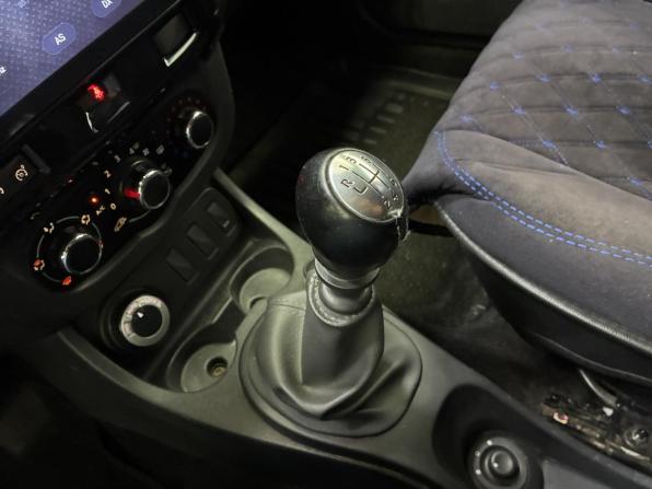 Renault Duster I Рестайлинг с пробегом 2015 года, цена 999 900 рублей, 207000 км, внедорожник, Автокод Объявления