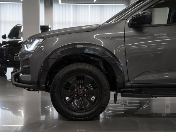 Isuzu D-Max III с пробегом 2025 года, цена 4 900 000 рублей, 30 км, пикап, Автокод Объявления