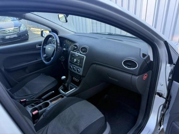 Ford Focus II с пробегом 2005 года, цена 375 000 рублей, 328596 км, хэтчбек, Автокод Объявления