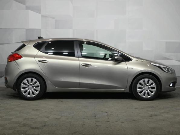 Kia Ceed II с пробегом 2013 года, цена 950 000 рублей, 198876 км, хэтчбек, Автокод Объявления