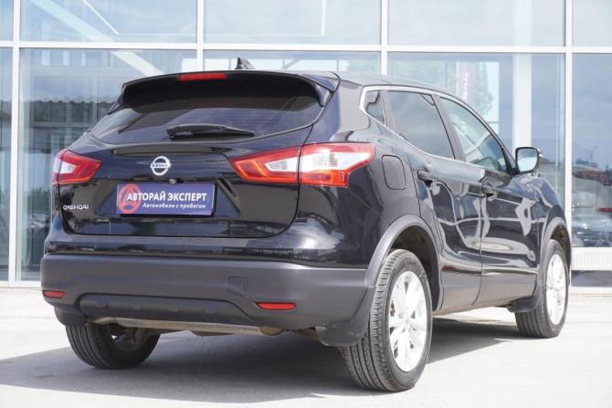 Nissan Qashqai II с пробегом 2017 года, цена 1 099 000 рублей, 210000 км, внедорожник, Автокод Объявления