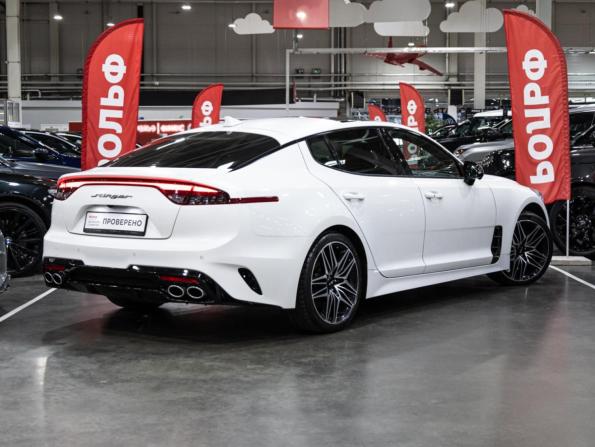 Kia Stinger I Рестайлинг с пробегом 2023 года, цена 3 850 000 рублей, 44521 км, лифтбек, Автокод Объявления