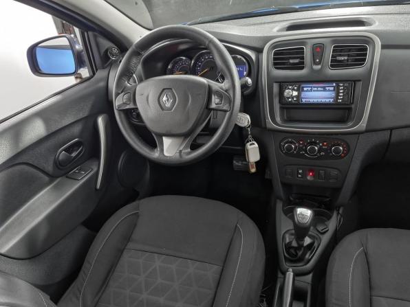 Renault Sandero II с пробегом 2015 года, цена 629 000 рублей, 211757 км, хэтчбек, Автокод Объявления