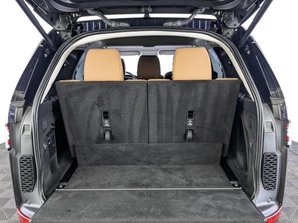 Land Rover Discovery V с пробегом 2018 года, цена 3 040 000 рублей, 202287 км, внедорожник, Автокод Объявления