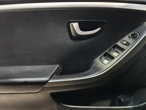 Hyundai i30 II с пробегом 2014 года, цена 955 000 рублей, 137889 км, хэтчбек, Автокод Объявления