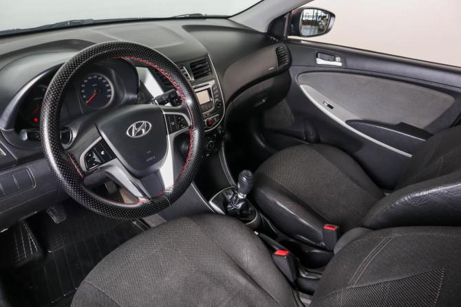 Hyundai Solaris I с пробегом 2011 года, цена 529 000 рублей, 425500 км, хэтчбек, Автокод Объявления