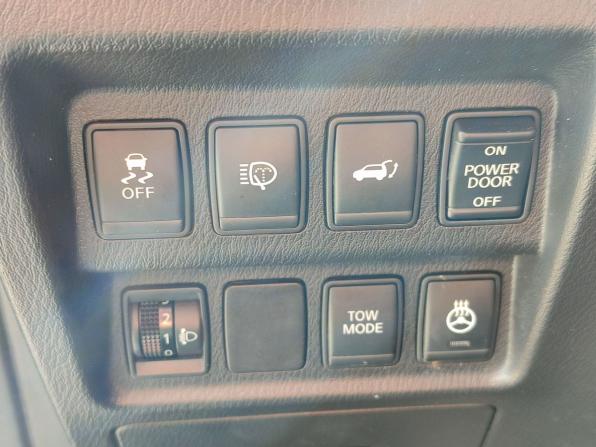 Nissan Pathfinder IV с пробегом 2015 года, цена 1 919 000 рублей, 73917 км, внедорожник, Автокод Объявления