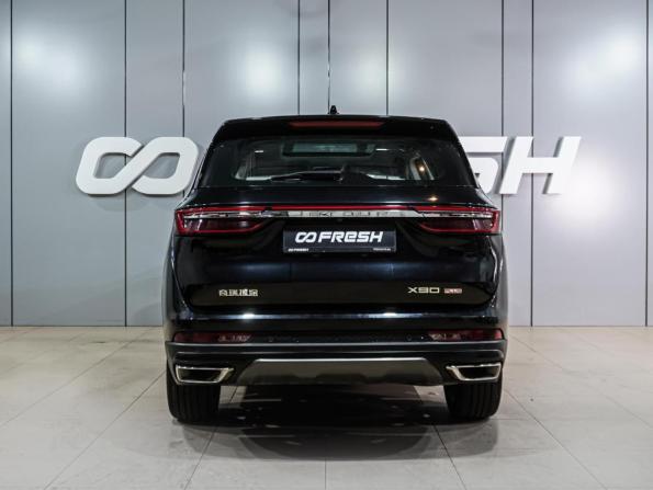 JETOUR X90+ с пробегом 2023 года, цена 2 329 000 рублей, 37854 км, внедорожник, Автокод Объявления
