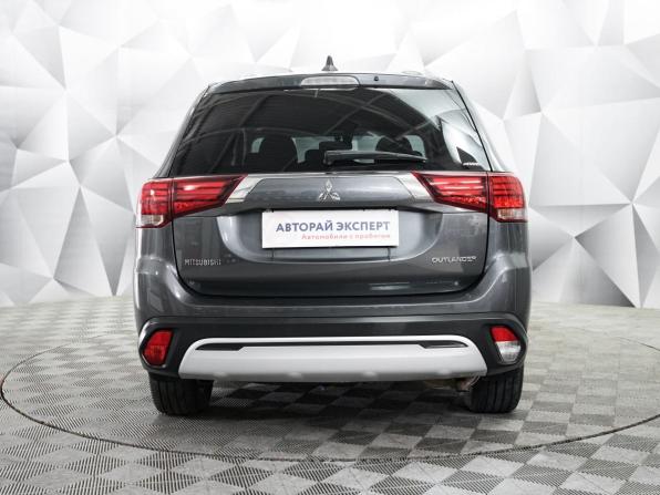 Mitsubishi Outlander III Рестайлинг 3 с пробегом 2018 года, цена 1 780 000 рублей, 205817 км, внедорожник, Автокод Объявления