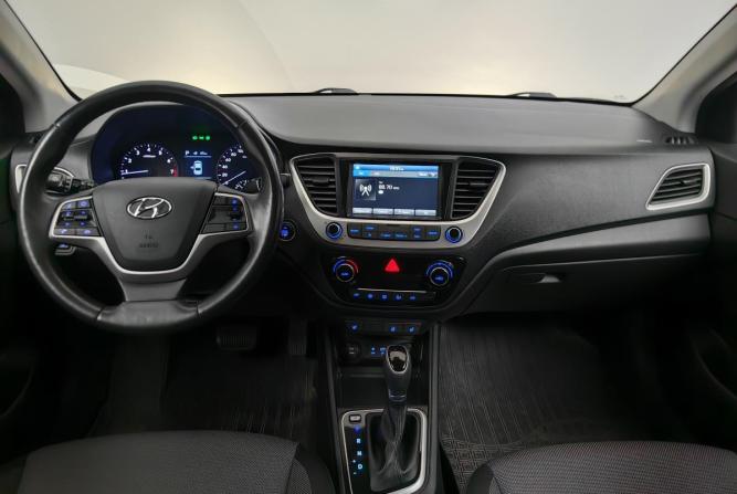 Hyundai Solaris II с пробегом 2017 года, цена 1 429 000 рублей, 82759 км, седан, Автокод Объявления