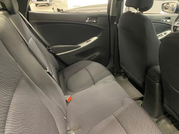 Hyundai Solaris I с пробегом 2011 года, цена 648 000 рублей, 184000 км, седан, Автокод Объявления