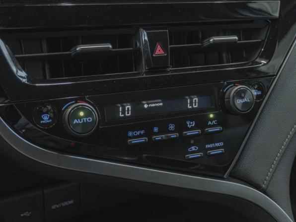 Toyota Camry VIII (XV70) Рестайлинг с пробегом 2021 года, цена 2 430 000 рублей, 114279 км, седан, Автокод Объявления