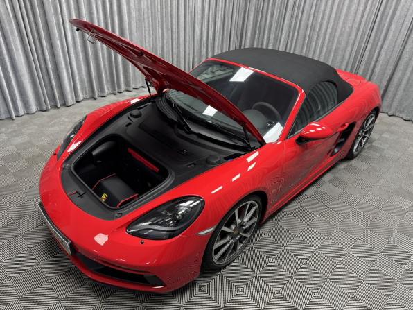 Porsche Boxster IV 718 (982) с пробегом 2020 года, цена 7 497 000 рублей, 50640 км, родстер, Автокод Объявления