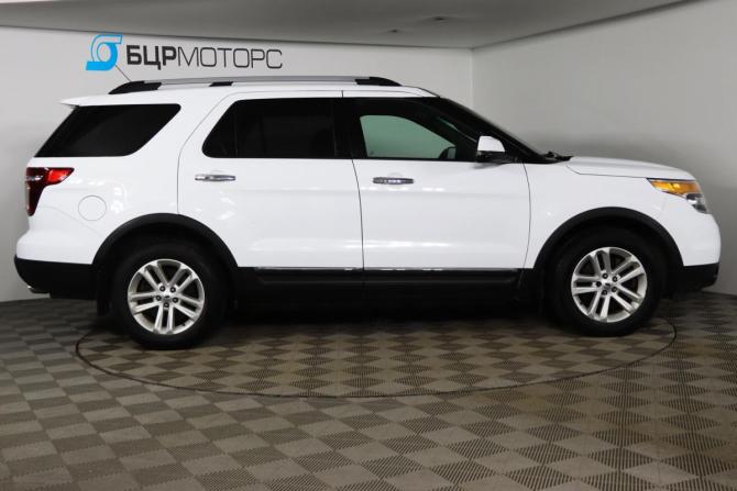 Ford Explorer V с пробегом 2015 года, цена 2 199 990 рублей, 132167 км, внедорожник, Автокод Объявления