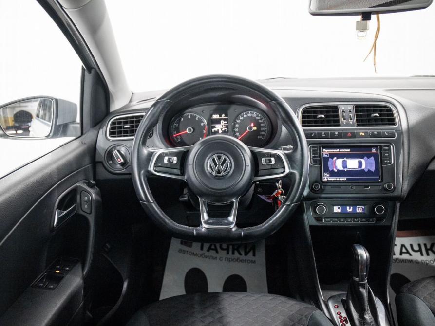 Volkswagen Polo V Рестайлинг Иркутск  - изображение 9