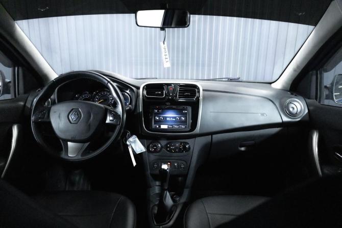 Renault Sandero II с пробегом 2015 года, цена 999 000 рублей, 69699 км, хэтчбек, Автокод Объявления
