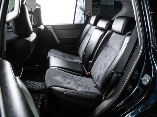 Toyota Land Cruiser Prado 150 Series с пробегом 2011 года, цена 3 500 000 рублей, 285604 км, внедорожник, Автокод Объявления