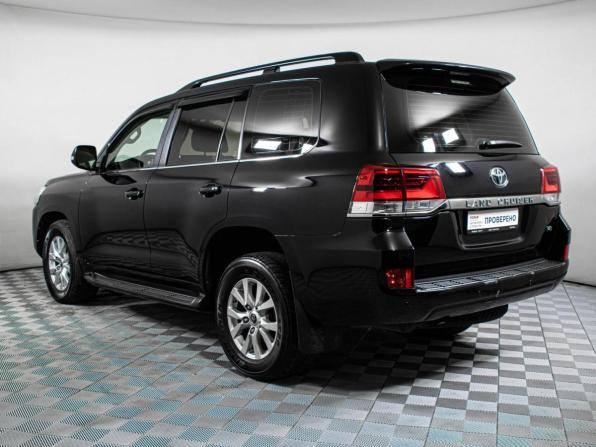 Toyota Land Cruiser 200 Series Рестайлинг 2 с пробегом 2016 года, цена 4 547 000 рублей, 311000 км, внедорожник, Автокод Объявления