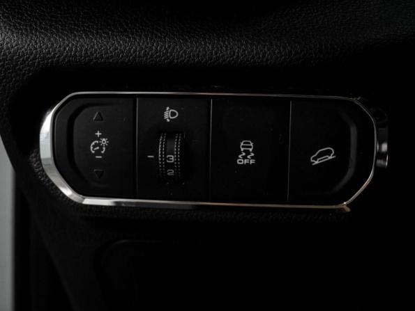 Haval Jolion I с пробегом 2023 года, цена 1 547 000 рублей, 130989 км, внедорожник, Автокод Объявления