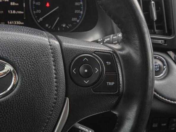 Toyota RAV4 IV (XA40) Рестайлинг с пробегом 2018 года, цена 2 429 000 рублей, 141330 км, внедорожник, Автокод Объявления
