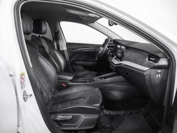 Skoda Octavia IV (A8) с пробегом 2021 года, цена 2 399 000 рублей, 117155 км, лифтбек, Автокод Объявления