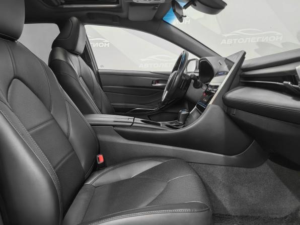 Toyota Avalon V с пробегом 2022 года, цена 3 885 000 рублей, 35658 км, седан, Автокод Объявления