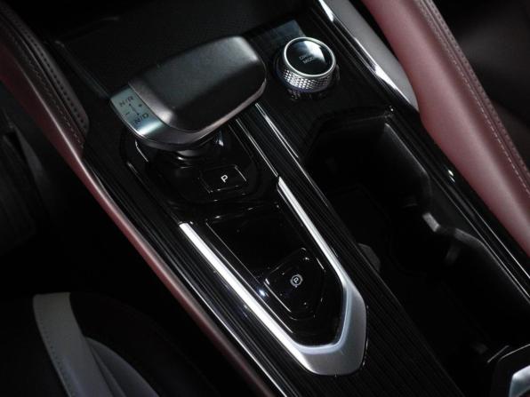 Geely Monjaro I с пробегом 2021 года, цена 2 699 000 рублей, 45917 км, внедорожник, Автокод Объявления