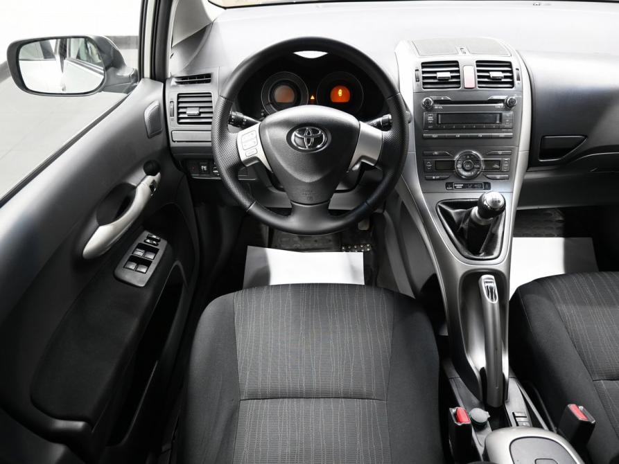 Toyota Auris I Тверь  - изображение 11