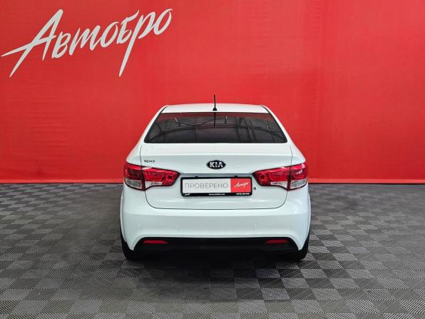 Kia Rio III Рестайлинг с пробегом 2015 года, цена 1 000 000 рублей, 132000 км, седан, Автокод Объявления