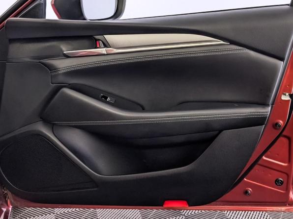 Mazda 6 III (GJ) Рестайлинг 2 с пробегом 2021 года, цена 2 890 000 рублей, 81759 км, седан, Автокод Объявления