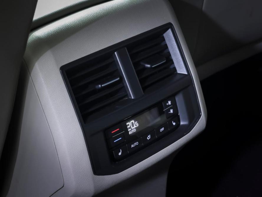 Volkswagen Teramont I Рестайлинг Москва  - изображение 12