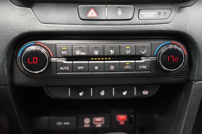 Kia Ceed III с пробегом 2019 года, цена 1 790 000 рублей, 110297 км, универсал, Автокод Объявления