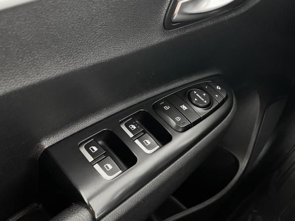 Kia Rio IV Рестайлинг с пробегом 2020 года, цена 1 595 000 рублей, 109667 км, седан, Автокод Объявления