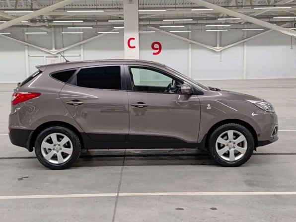 Hyundai ix35 I Рестайлинг с пробегом 2014 года, цена 1 240 000 рублей, 193308 км, внедорожник, Автокод Объявления