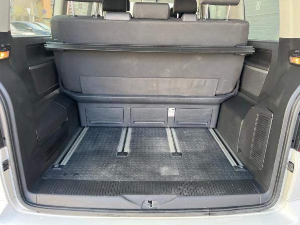 Volkswagen Multivan T5 Рестайлинг с пробегом 2011 года, цена 2 559 000 рублей, 92328 км, минивэн, Автокод Объявления