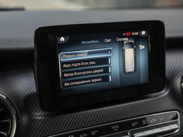 Mercedes-Benz V-Класс III (W447) Рестайлинг с пробегом 2021 года, цена 5 336 100 рублей, 139987 км, минивэн, Автокод Объявления
