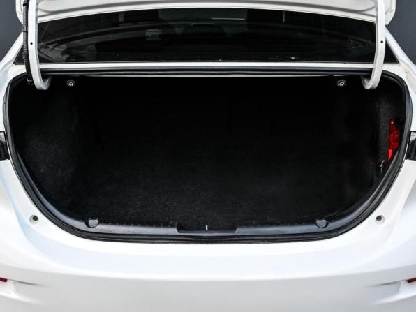 Mazda 3 III (BM) с пробегом 2014 года, цена 1 499 000 рублей, 74268 км, седан, Автокод Объявления