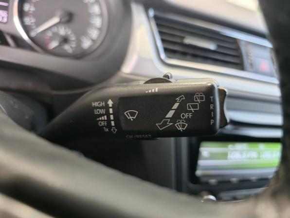 Skoda Rapid I с пробегом 2014 года, цена 1 099 000 рублей, 170000 км, лифтбек, Автокод Объявления