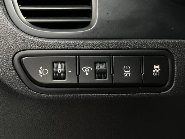 Kia Rio IV с пробегом 2017 года, цена 1 199 000 рублей, 182000 км, седан, Автокод Объявления