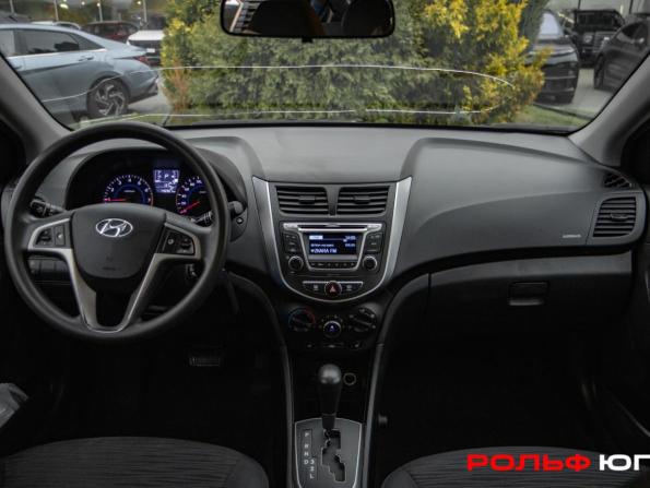 Hyundai Solaris I Рестайлинг с пробегом 2015 года, цена 868 000 рублей, 146817 км, хэтчбек, Автокод Объявления