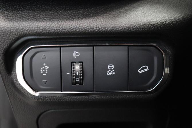 Haval Jolion I Рестайлинг с пробегом 2025 года, цена 2 313 000 рублей, 23559 км, внедорожник, Автокод Объявления