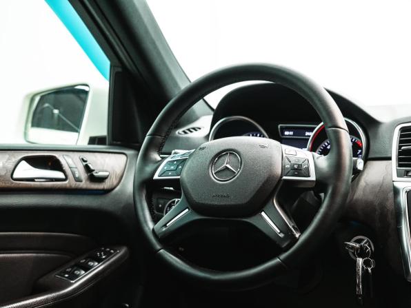 Mercedes-Benz M-Класс III (W166) с пробегом 2012 года, цена 1 799 000 рублей, 218679 км, внедорожник, Автокод Объявления
