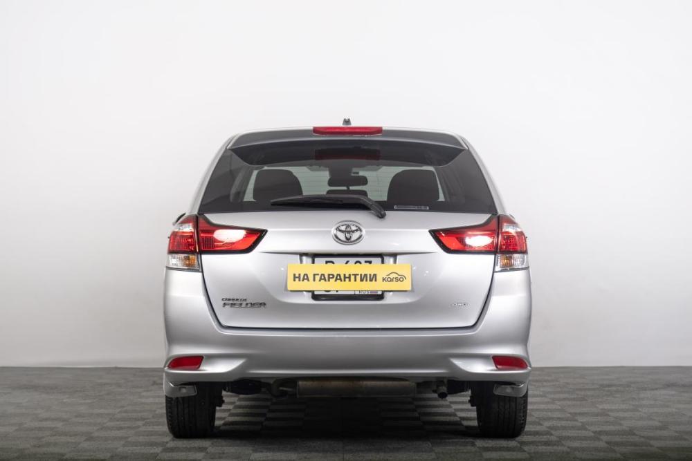 Toyota Corolla XI (E160 E170) Рестайлинг 2 Томск  - изображение 5