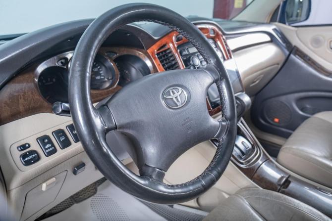 Toyota Highlander I (XU20) с пробегом 2001 года, цена 1 029 000 рублей, 309000 км, внедорожник, Автокод Объявления