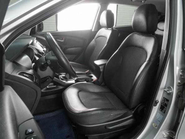 Hyundai ix35 I Рестайлинг с пробегом 2015 года, цена 1 399 000 рублей, 208838 км, внедорожник, Автокод Объявления