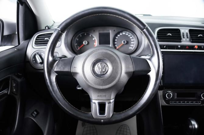 Volkswagen Polo V с пробегом 2015 года, цена 959 000 рублей, 150000 км, седан, Автокод Объявления