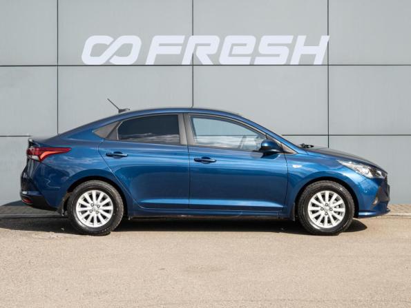 Hyundai Solaris II Рестайлинг с пробегом 2021 года, цена 1 680 000 рублей, 59091 км, седан, Автокод Объявления