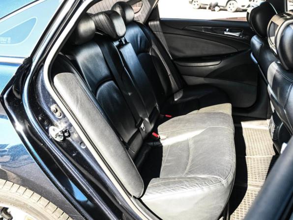 Hyundai Sonata VI (YF) с пробегом 2010 года, цена 1 299 000 рублей, 187627 км, седан, Автокод Объявления
