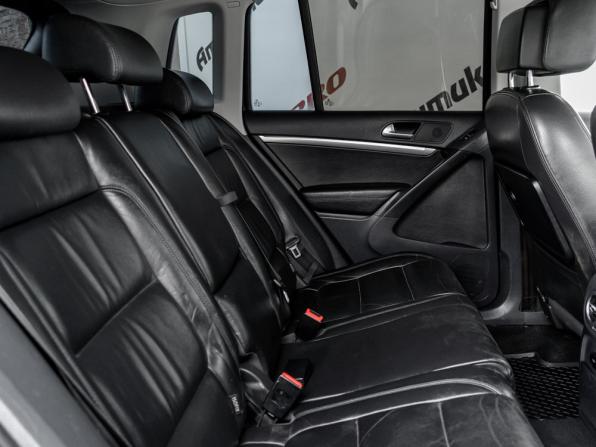 Volkswagen Tiguan I Рестайлинг с пробегом 2011 года, цена 1 370 000 рублей, 210629 км, внедорожник, Автокод Объявления